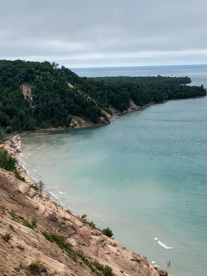 Shorelinesikt av sanddyn vid sjön i Michigan royaltyfria foton Shorelinesikt av sanddyn vid sjön i Michigan royaltyfria foton