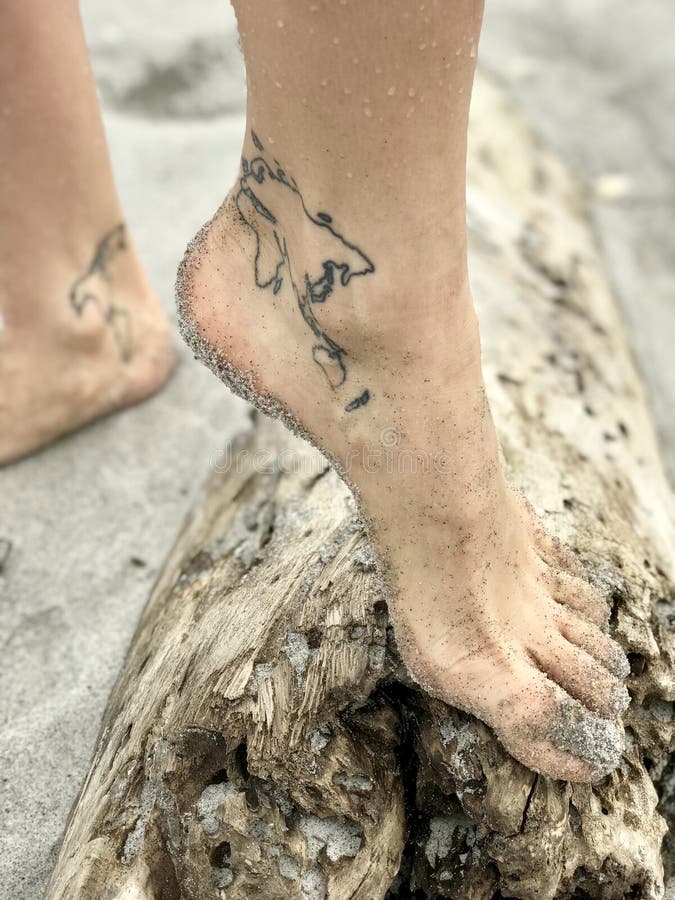 Ankle Tattoos For Women Photos, Download The BEST Free Ankle Tattoos For  Women Stock Photos & HD Images