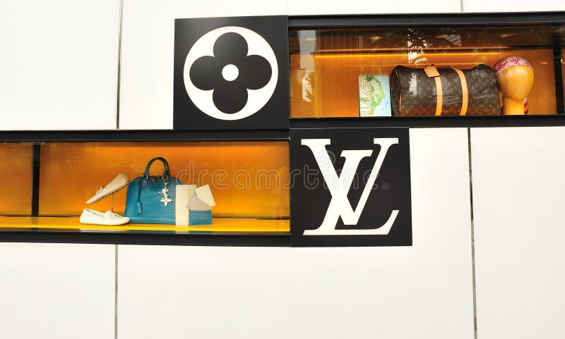 Louis Vuitton Bag Store Shop Window Editorial Photo - Image of shop, sell:  59836751