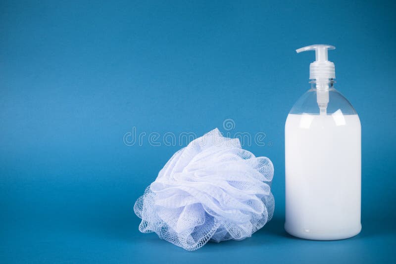 Shower gel and bath sponge