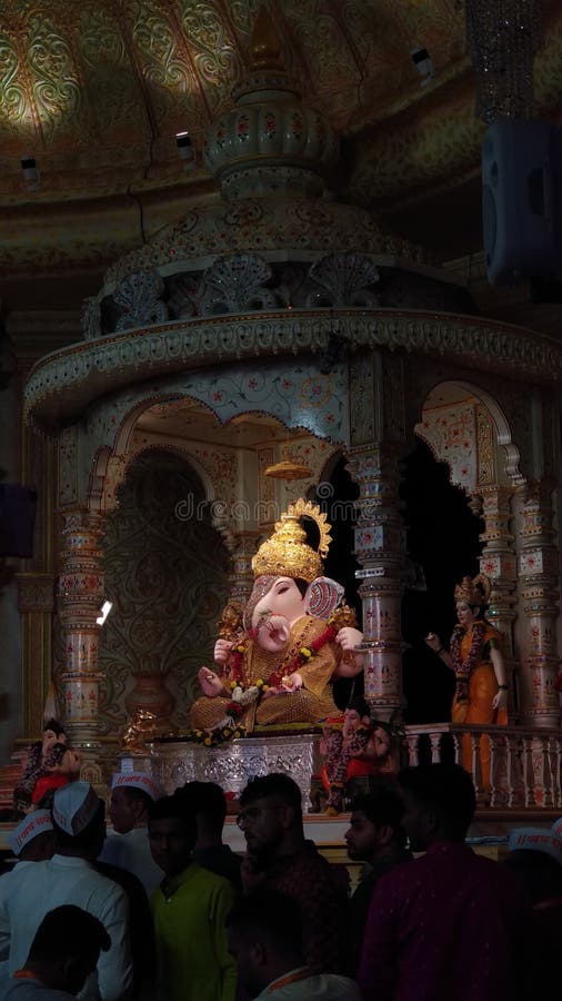 Shreemant Dagdusheth Halwai Ganpati Mandal Trust Fotografia Editoriale