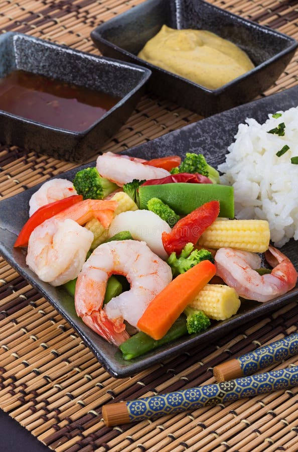 Shrimp and Vegetable Stir Fry Stock Photo - Image of shellfish
