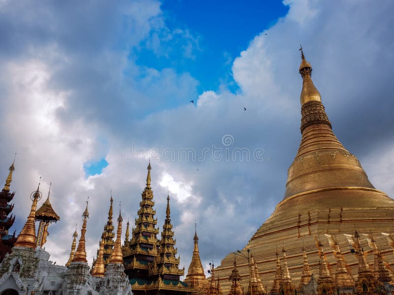 Shwedagon Pagoda-Yangon-Myanmar photographie stock libre de droits Shwedagon Pagoda-Yangon-Myanmar photographie stock libre de droits