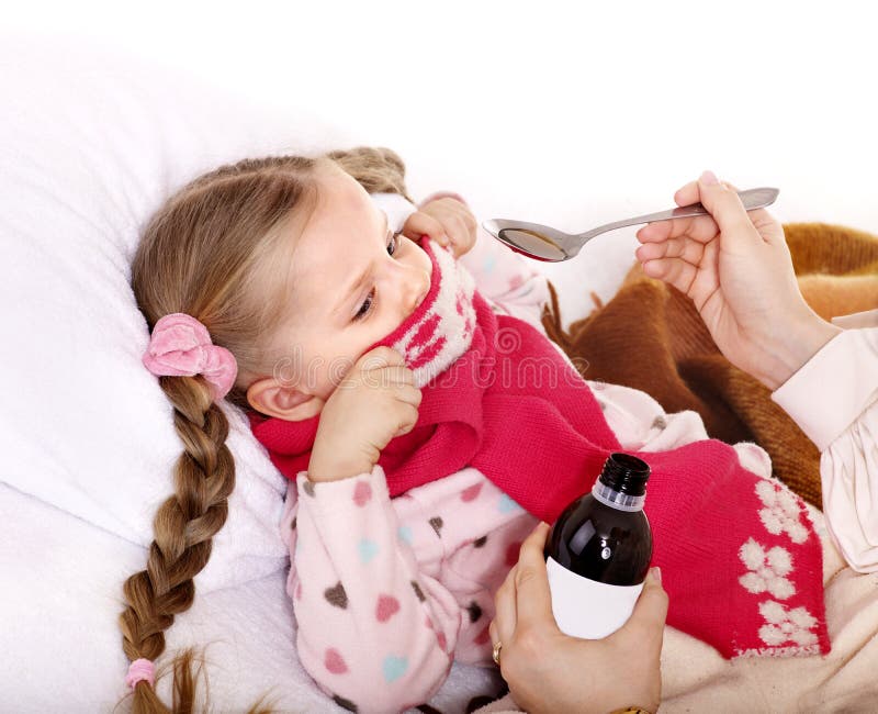 Bambino malato a rifiutare di prendere il farmaco.