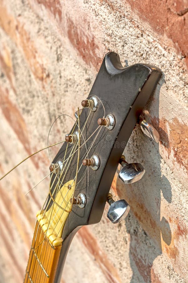 String bass headstock stock image. Image of scroll, headstock 4784819