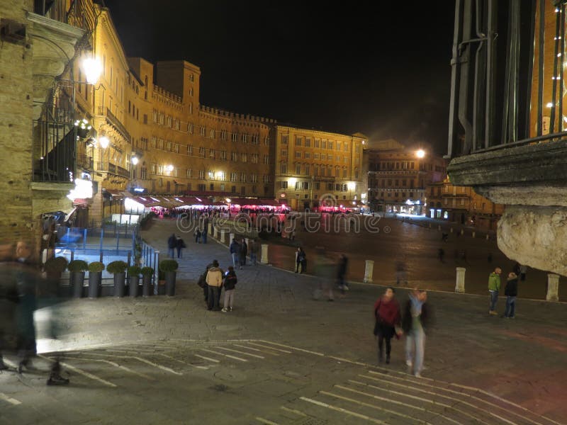 Siena, Piazza Del Campo lizenzfreie stockfotografie