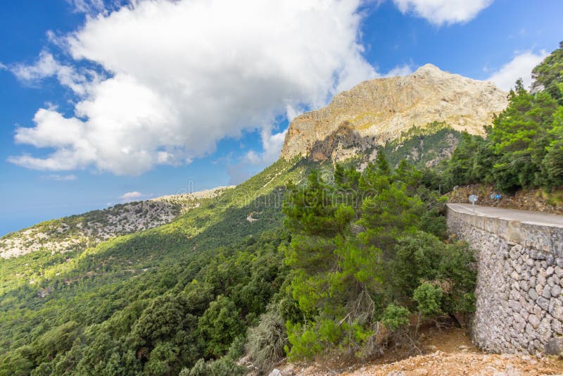 Download Sierra De Tramuntana,马略卡,西班牙 库存照片 - 图片 包括有 遗产, 晴朗: 72366732
