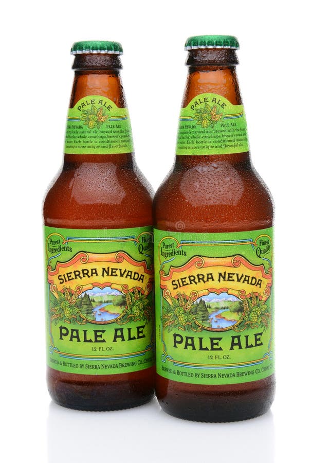 Sierra Nevada Pale Ale Dos Botellas Imagen de archivo editorial