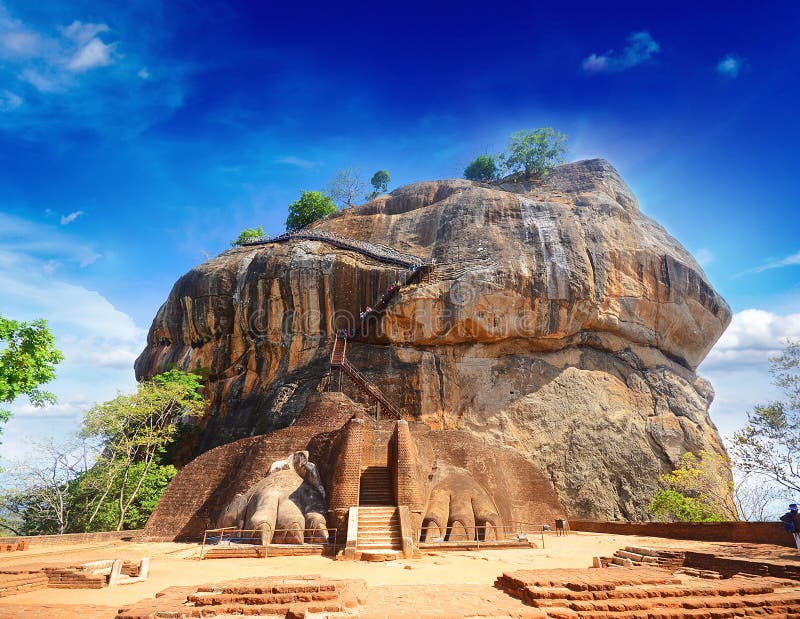 Sigiriya Felsen-Festung, Sri Lanka Stockfoto - Bild von felsen, sonne