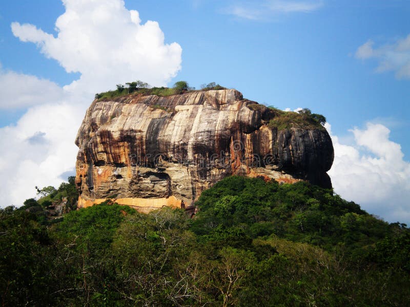 Sigiriya Felsen Sri Lanka stockfoto. Bild von anstriche - 13895930