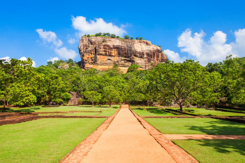 Sigiriya Felsen, Sri Lanka stockbild. Bild von felsen - 94473645