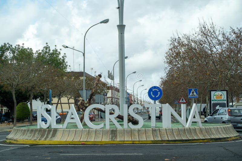 Bienvenidos! (Welcome! In Spanish) Sign With Arrow On Beach Background  Stock Photo, Picture and Royalty Free Image. Image 61777657.