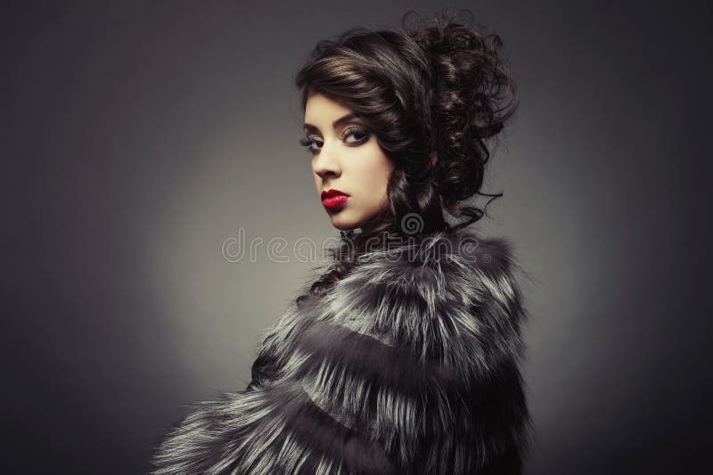 Pochette Donna Elegante Pochette Sera Donna Pochette Sera Con Fiori SUKUTU - Raso Pochette Argento