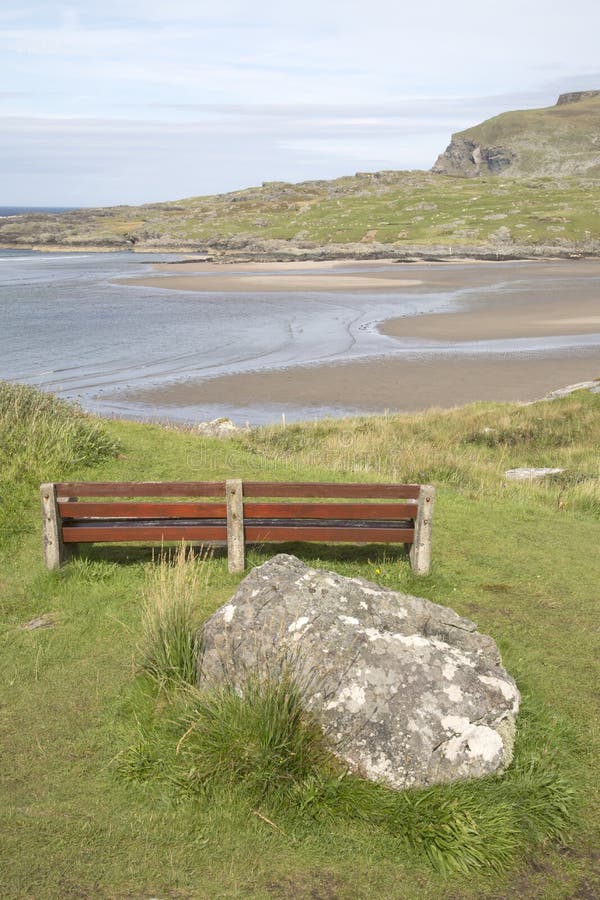 Sikt av den Glencolumbkille stranden i Donegal royaltyfri foto Sikt av den Glencolumbkille stranden i Donegal royaltyfri foto