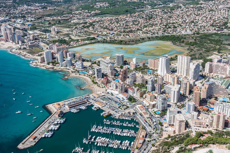 Download Sikt För Hög Vinkel Av Marina I Calpe, Alicante, Spanien Arkivfoto - Bild av vatten, europa: 37346746