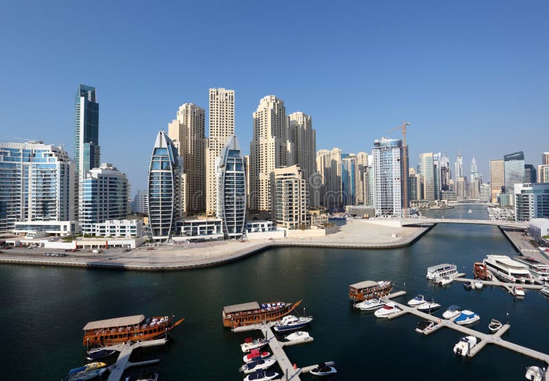 Sikt för hög vinkel för Dubai marina arkivbilder