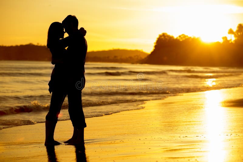 Silhouette couple