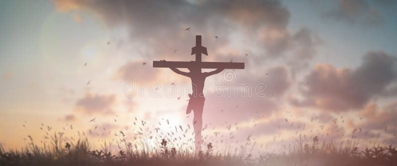 Silhouette jesus christanbsp deathanbsp på korskorskorsningen på kalvkullen vid solnedgången och god fridag som höjs till påskdags