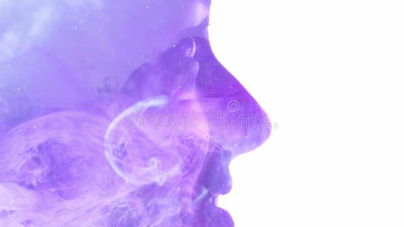 Silhouette spirituelle illumination de l'aura brumes visage clips vidéos