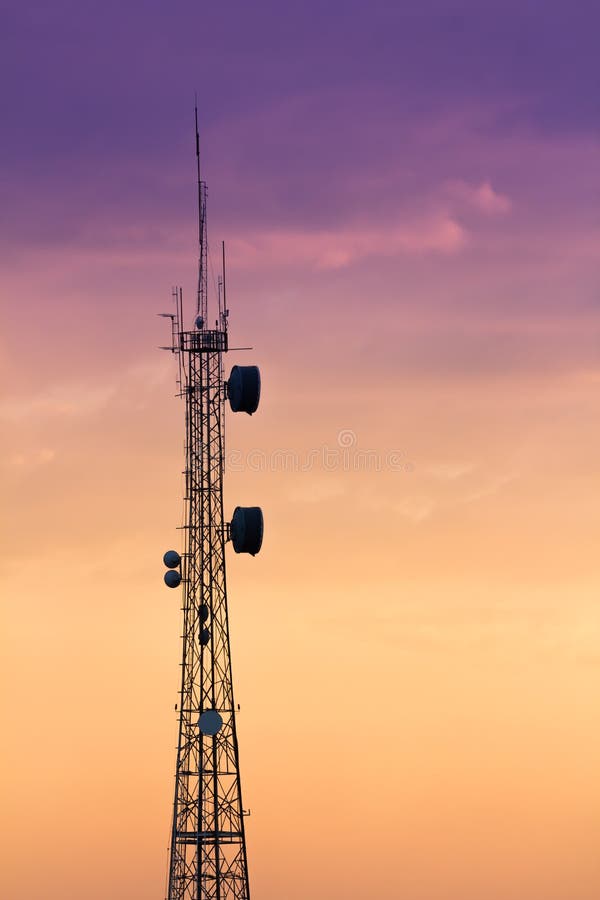 Silhouettes telecommunication tower