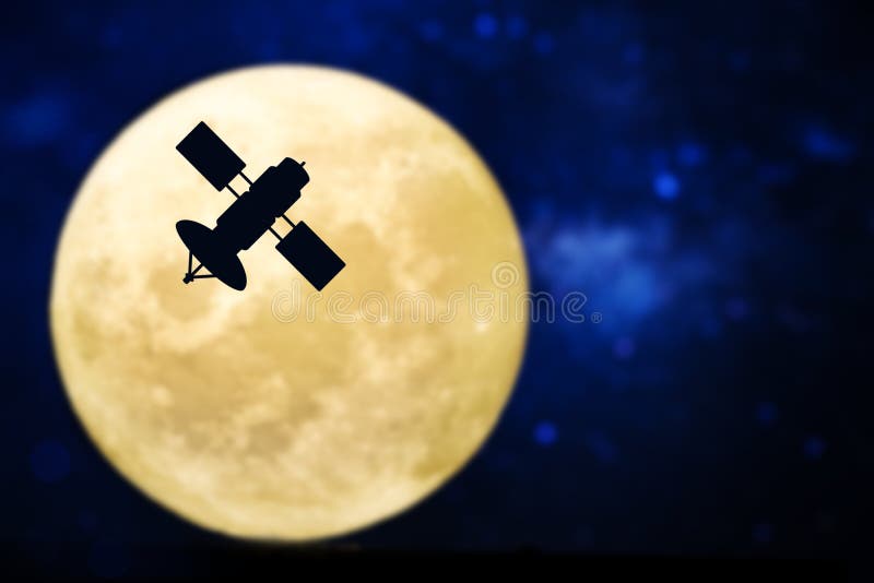 Silhueta satélite sobre uma Lua cheia ilustração stock Silhueta satélite sobre uma Lua cheia ilustração stock