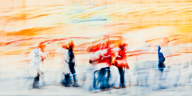 Siluette variopinte della gente nella via - impressionismo di espressionismo astratto fotografia stock