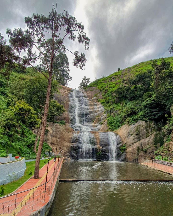 Silver Cascade Falls Kodaikanal Sul Da Índia Imagem de Stock Imagem