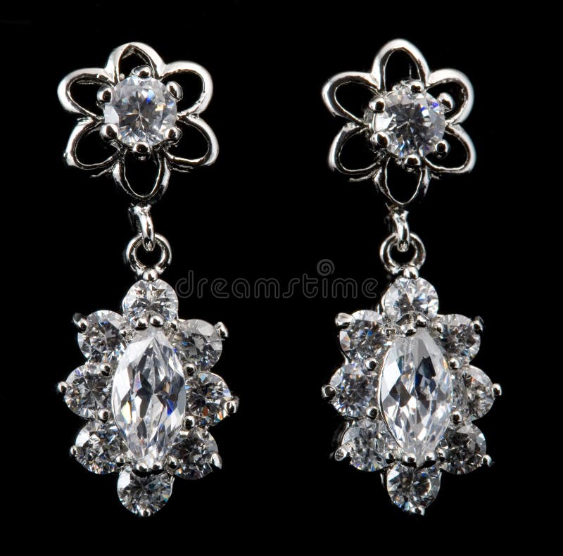 Silver earrings with diamonds