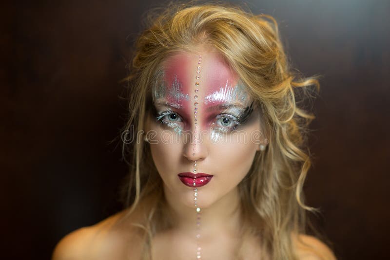 Silver and pink art make up