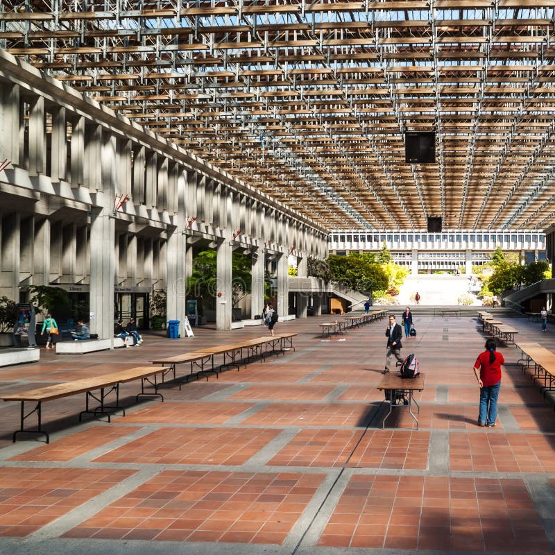 Simon Fraser universitetar, Vancouver, Kanada fotografering för bildbyråer Simon Fraser universitetar, Vancouver, Kanada fotografering för bildbyråer