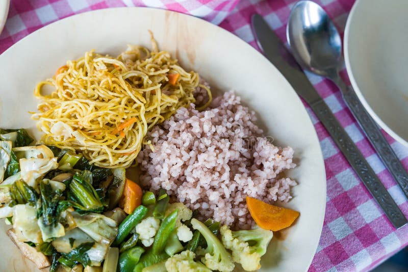 Simple Bhutan vegetarian meal