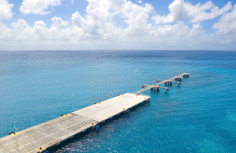 Simpson-Baai en Grote Baai - Philipsburg Sint Maarten - Caraïbisch tropisch eiland stock foto Simpson-Baai en Grote Baai - Philipsburg Sint Maarten - Caraïbisch tropisch eiland stock foto