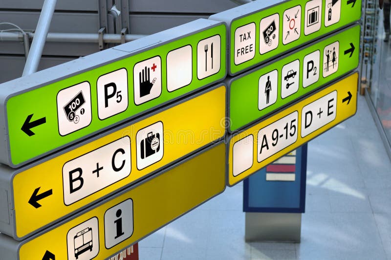 Sinalização aeroportuária fotos de stock