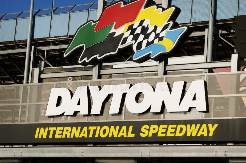 Sinal internacional do estrada de Daytona foto de stock Sinal internacional do estrada de Daytona foto de stock
