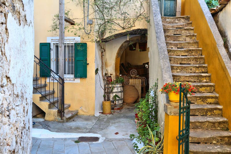 Korfu-Dorf stockfoto. Bild von insel, griechenland, griechisch - 92520662