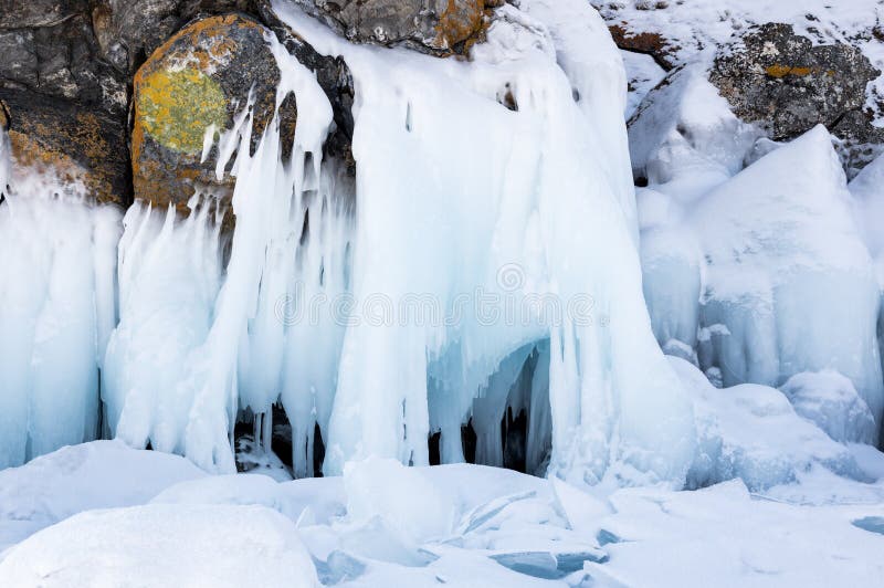 Sincelos no Lago Baikal imagens de stock Sincelos no Lago Baikal imagens de stock