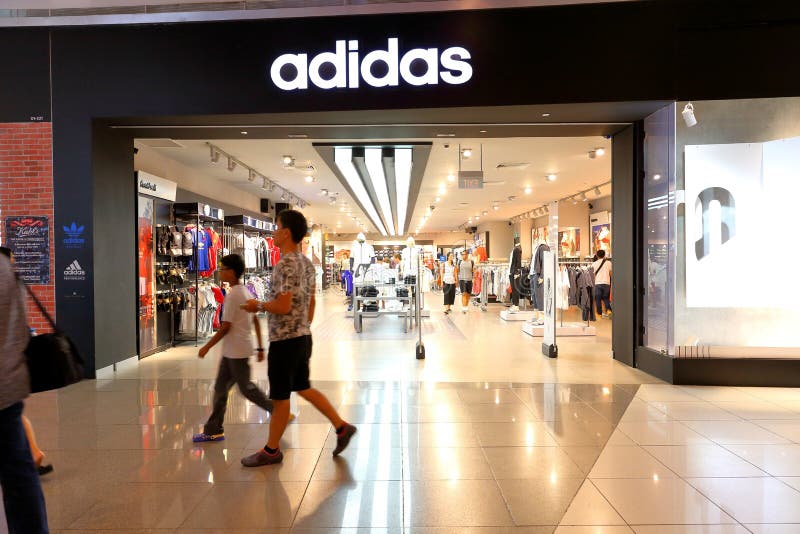 adidas bay plaza