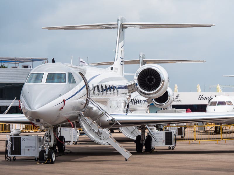 Cockpit G550 Stock Photos Download 13 Royalty Free Photos