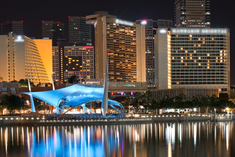 Paesaggio urbano del centro di Singapore, Marina Bay.