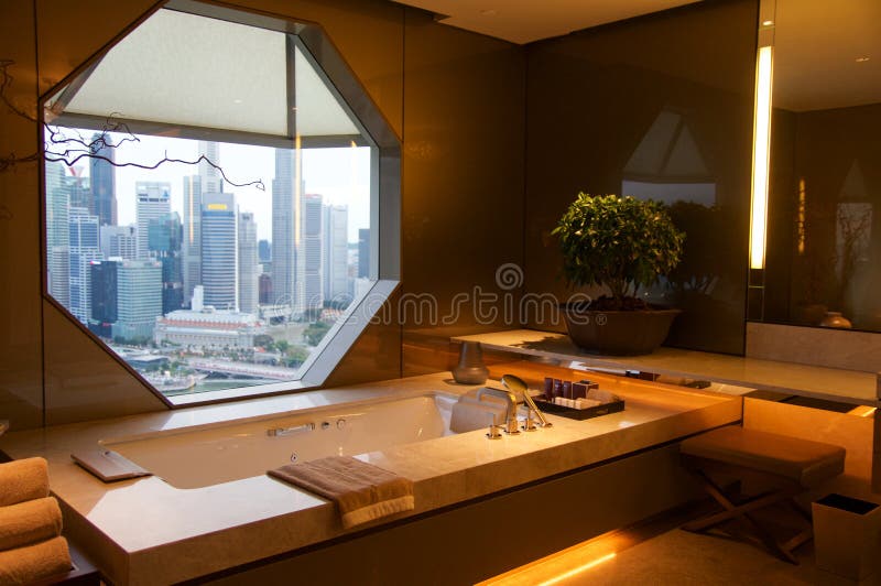 SINGAPORE - JULY 23rd, 2016: Luxury Hotel Room With Modern ...