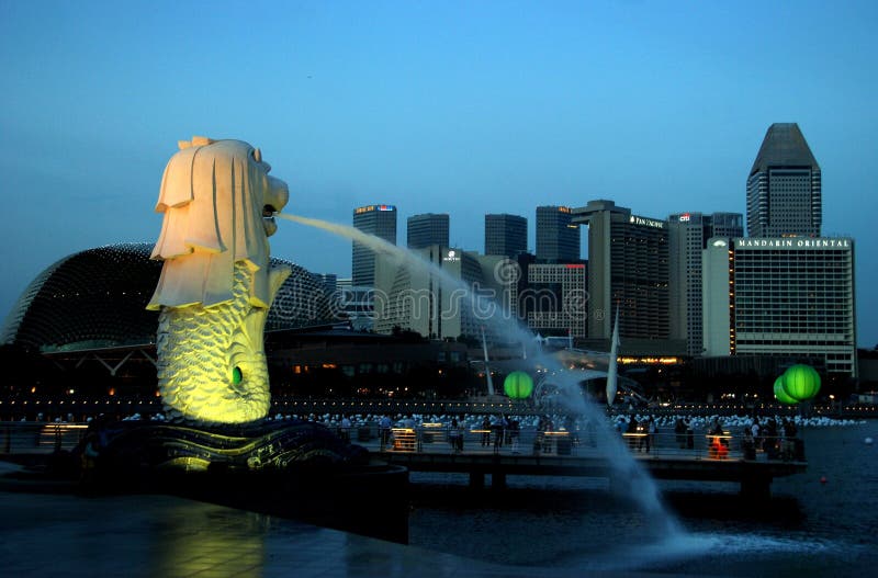 Singapore: The Merlion and Skyline