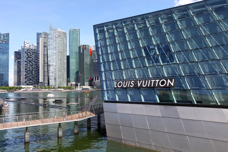 The Futuristic Building Of Louis Vuitton Shop In Marina Bay, Singapore  Stock Photo, Picture and Royalty Free Image. Image 43751826.