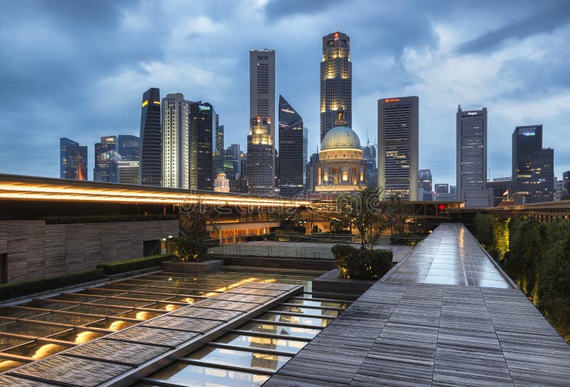 Singapour, Singapour - 25 décembre 2017 : Horizon de National Gallery Singapour et de Singapour CBD images stock Singapour, Singapour - 25 décembre 2017 : Horizon de National Gallery Singapour et de Singapour CBD images stock