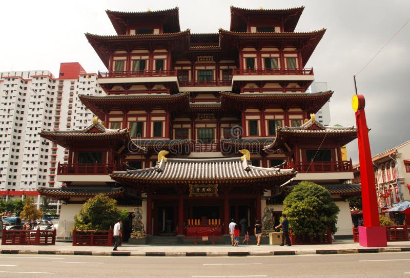 Singapur, Chinatown, templo de la reliquia del diente de Buddha fotografía de archivo Singapur, Chinatown, templo de la reliquia del diente de Buddha fotografía de archivo