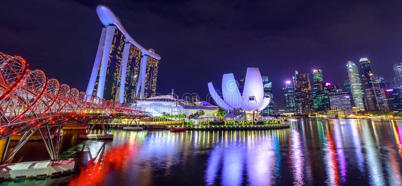 Singapur-Skylinenacht stockbilder Singapur-Skylinenacht stockbilder