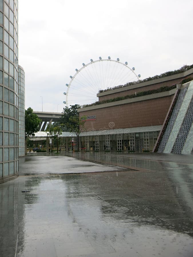 Singapur ulotka budynk?w wysoko nowo?ytny wzrost Architektura i sztuka w nowożytnej cywilizacji obrazy royalty free Singapur ulotka budynk?w wysoko nowo?ytny wzrost Architektura i sztuka w nowożytnej cywilizacji obrazy royalty free