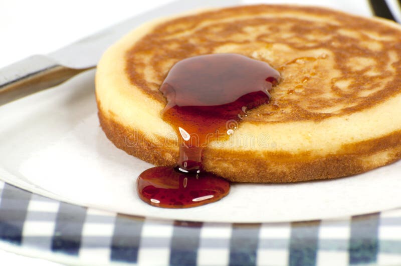Single pancake on a plate stock photo. Image of kitchen 17284736