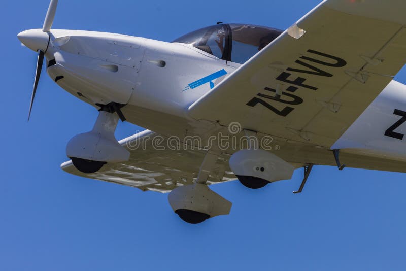 Single Propeller Aircraft Takeoff Editorial Stock Image Image of instructor, close 28265984