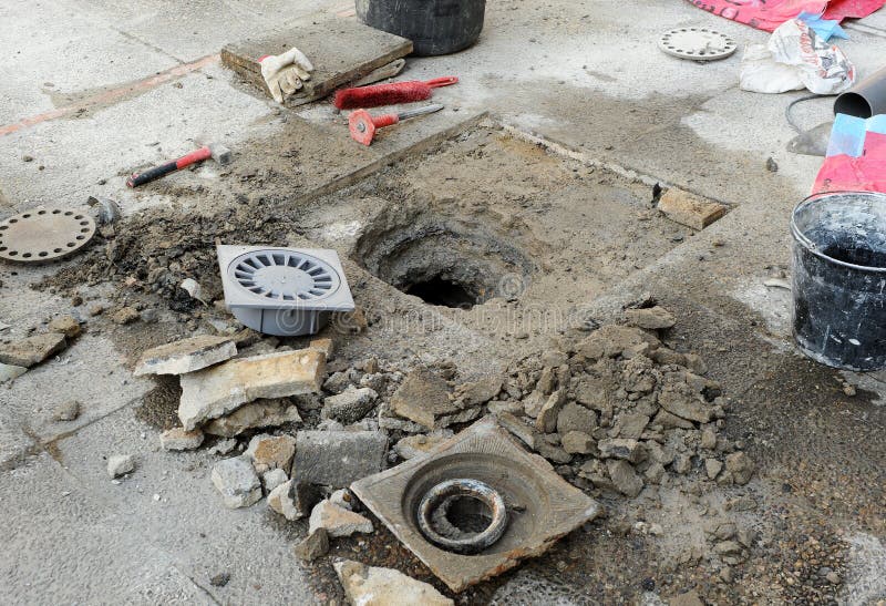 The sinkhole of a patio stock photo. Image of mason 102069950