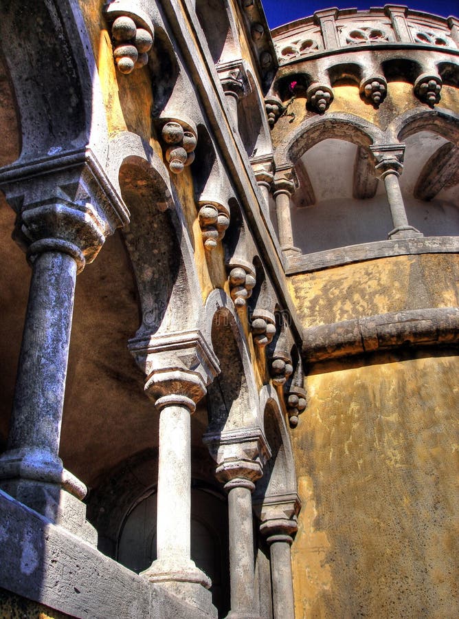 Sintra, Portogallo - 4 agosto 2018: Particolari del castello di Sintra immagine stock libera da diritti